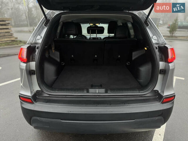 Сірий Джип Cherokee, об'ємом двигуна 2.36 л та пробігом 198 тис. км за 15200 $, фото 59 на Automoto.ua