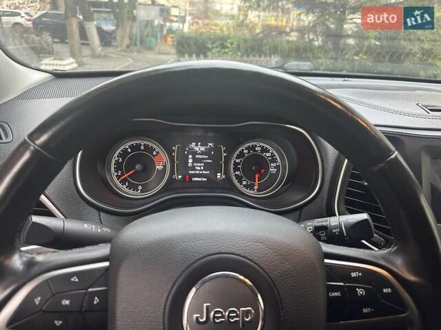Серый Джип Чероки, объемом двигателя 2.36 л и пробегом 139 тыс. км за 17770 $, фото 5 на Automoto.ua