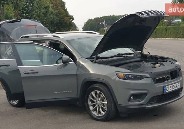 Серый Джип Чероки, объемом двигателя 3.24 л и пробегом 61 тыс. км за 19000 $, фото 25 на Automoto.ua