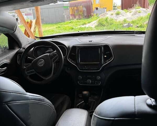 Серый Джип Чероки, объемом двигателя 3.2 л и пробегом 100 тыс. км за 8000 $, фото 6 на Automoto.ua