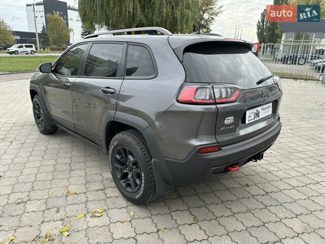 Джип Чероки 2019 в Черкассах на Automoto.ua Серый Джип Чероки, объемом двигателя 3.2 л и пробегом 70 тыс. км за 21500 $, фото 11 на Automoto.ua