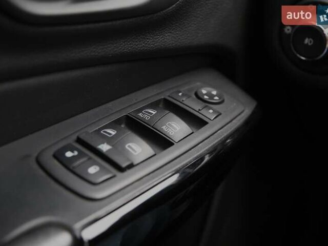 Сірий Джип Cherokee, об'ємом двигуна 2.36 л та пробігом 62 тис. км за 20900 $, фото 23 на Automoto.ua