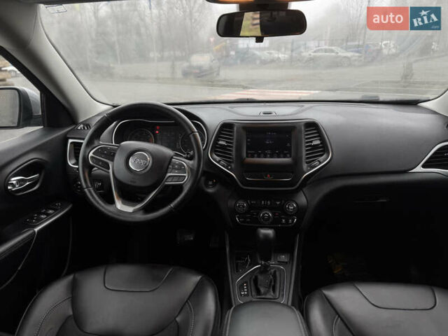 Сірий Джип Cherokee, об'ємом двигуна 2.36 л та пробігом 198 тис. км за 15200 $, фото 63 на Automoto.ua