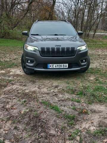 Серый Джип Чероки, объемом двигателя 2.36 л и пробегом 118 тыс. км за 16500 $, фото 5 на Automoto.ua