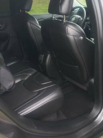 Серый Джип Чероки, объемом двигателя 2.36 л и пробегом 118 тыс. км за 16500 $, фото 25 на Automoto.ua