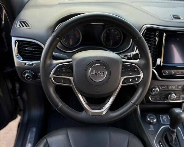 Сірий Джип Cherokee, об'ємом двигуна 3.24 л та пробігом 11 тис. км за 24499 $, фото 21 на Automoto.ua