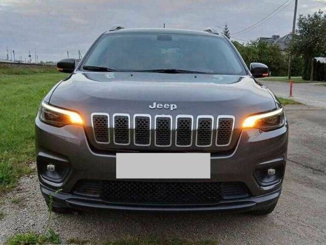 Джип Чероки 2019 в Киеве на Automoto.ua Серый Джип Чероки, объемом двигателя 0 л и пробегом 104 тыс. км за 10400 $, фото 3 на Automoto.ua