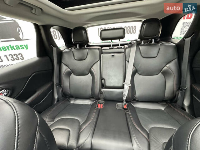 Джип Чероки 2019 в Черкассах на Automoto.ua Серый Джип Чероки, объемом двигателя 3.2 л и пробегом 70 тыс. км за 21500 $, фото 43 на Automoto.ua