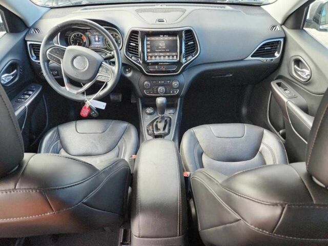 Джип Cherokee 2019 у Чернівцях на Automoto.ua Сірий Джип Cherokee, об'ємом двигуна 3.2 л та пробігом 73 тис. км за 2500 $, фото 7 на Automoto.ua