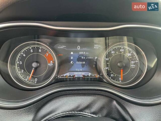 Серый Джип Чероки, объемом двигателя 3.2 л и пробегом 122 тыс. км за 18499 $, фото 3 на Automoto.ua