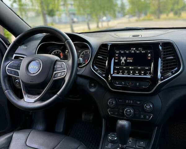 Сірий Джип Cherokee, об'ємом двигуна 3.24 л та пробігом 11 тис. км за 24499 $, фото 24 на Automoto.ua