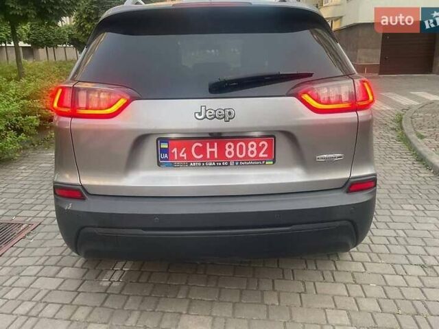 Сірий Джип Cherokee, об'ємом двигуна 2.36 л та пробігом 140 тис. км за 15500 $, фото 4 на Automoto.ua