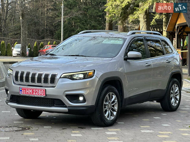 Серый Джип Чероки, объемом двигателя 2.4 л и пробегом 165 тыс. км за 15699 $, фото 44 на Automoto.ua