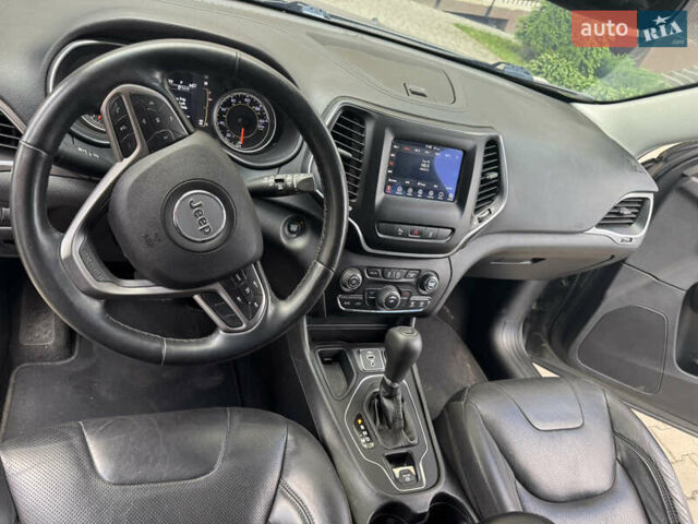Сірий Джип Cherokee, об'ємом двигуна 3.2 л та пробігом 109 тис. км за 17200 $, фото 27 на Automoto.ua