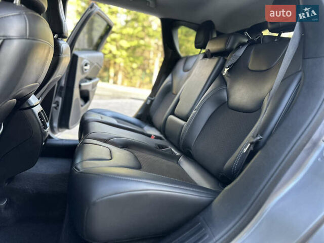 Серый Джип Чероки, объемом двигателя 2.4 л и пробегом 165 тыс. км за 15699 $, фото 242 на Automoto.ua