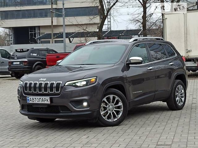 Сірий Джип Cherokee, об'ємом двигуна 3.24 л та пробігом 65 тис. км за 25400 $, фото 1 на Automoto.ua