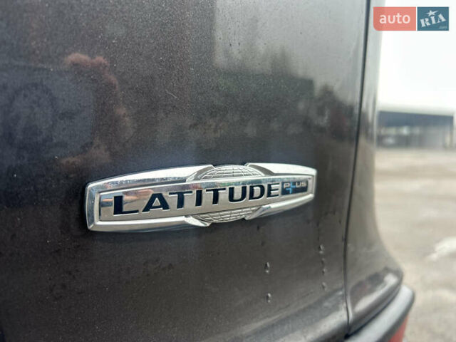 Сірий Джип Cherokee, об'ємом двигуна 2.36 л та пробігом 160 тис. км за 15600 $, фото 27 на Automoto.ua