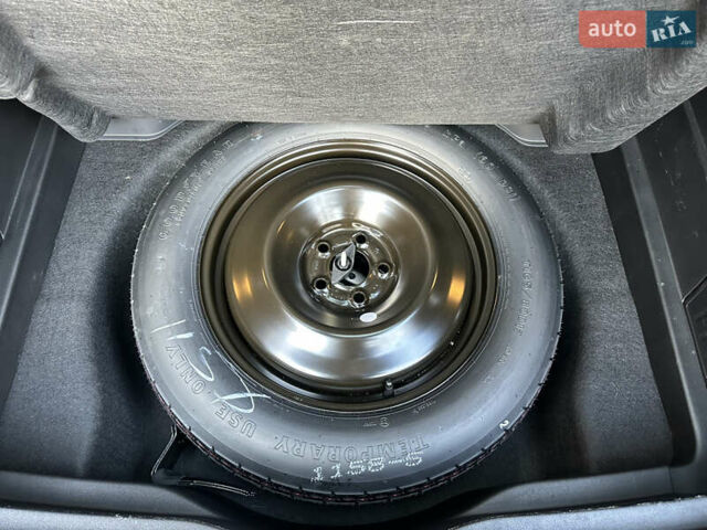 Серый Джип Чероки, объемом двигателя 2.4 л и пробегом 165 тыс. км за 15699 $, фото 255 на Automoto.ua