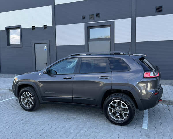 Сірий Джип Cherokee, об'ємом двигуна 0 л та пробігом 34 тис. км за 22300 $, фото 5 на Automoto.ua