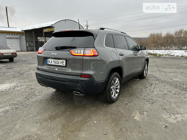 Сірий Джип Cherokee, об'ємом двигуна 3.2 л та пробігом 21 тис. км за 21000 $, фото 4 на Automoto.ua