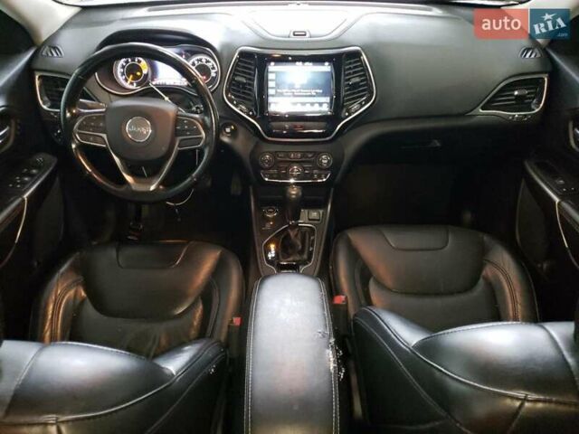 Сірий Джип Cherokee, об'ємом двигуна 3.2 л та пробігом 79 тис. км за 3300 $, фото 7 на Automoto.ua
