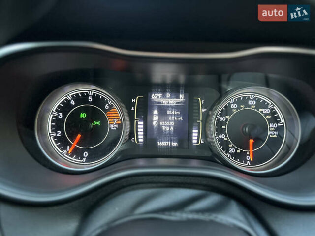 Серый Джип Чероки, объемом двигателя 2.4 л и пробегом 165 тыс. км за 15699 $, фото 204 на Automoto.ua