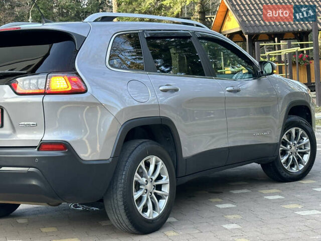 Серый Джип Чероки, объемом двигателя 2.4 л и пробегом 165 тыс. км за 15699 $, фото 135 на Automoto.ua