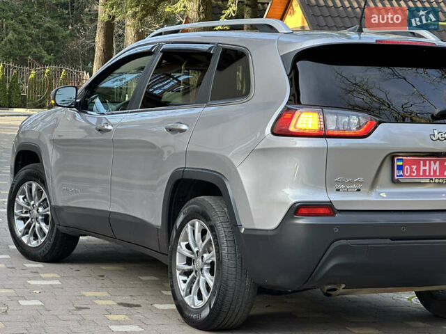 Серый Джип Чероки, объемом двигателя 2.4 л и пробегом 165 тыс. км за 15699 $, фото 94 на Automoto.ua