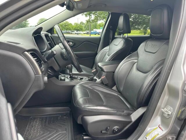 Сірий Джип Cherokee, об'ємом двигуна 3.2 л та пробігом 47 тис. км за 12000 $, фото 12 на Automoto.ua