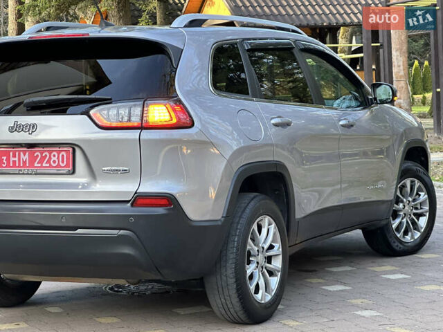 Серый Джип Чероки, объемом двигателя 2.4 л и пробегом 165 тыс. км за 15699 $, фото 134 на Automoto.ua