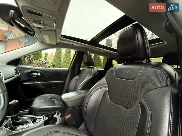 Сірий Джип Cherokee, об'ємом двигуна 3.24 л та пробігом 104 тис. км за 17200 $, фото 42 на Automoto.ua