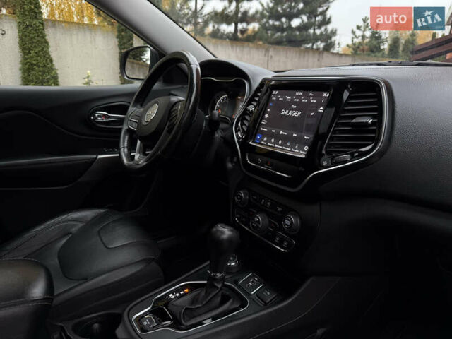 Сірий Джип Cherokee, об'ємом двигуна 3.24 л та пробігом 104 тис. км за 17200 $, фото 38 на Automoto.ua