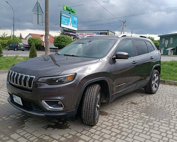 Сірий Джип Cherokee, об'ємом двигуна 3.2 л та пробігом 158 тис. км за 20500 $, фото 1 на Automoto.ua