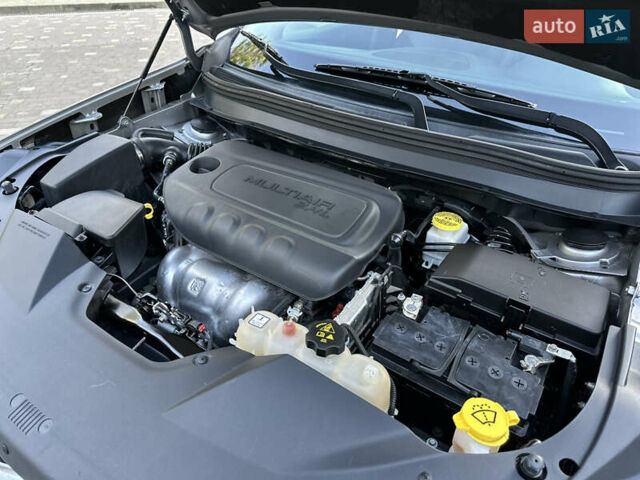 Серый Джип Чероки, объемом двигателя 2.4 л и пробегом 165 тыс. км за 15699 $, фото 262 на Automoto.ua