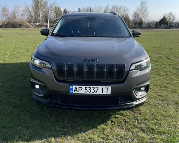 Сірий Джип Cherokee, об'ємом двигуна 2.36 л та пробігом 28 тис. км за 19500 $, фото 12 на Automoto.ua