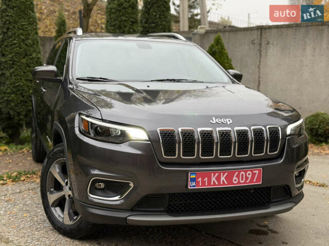 Сірий Джип Cherokee, об'ємом двигуна 3.24 л та пробігом 104 тис. км за 17200 $, фото 1 на Automoto.ua