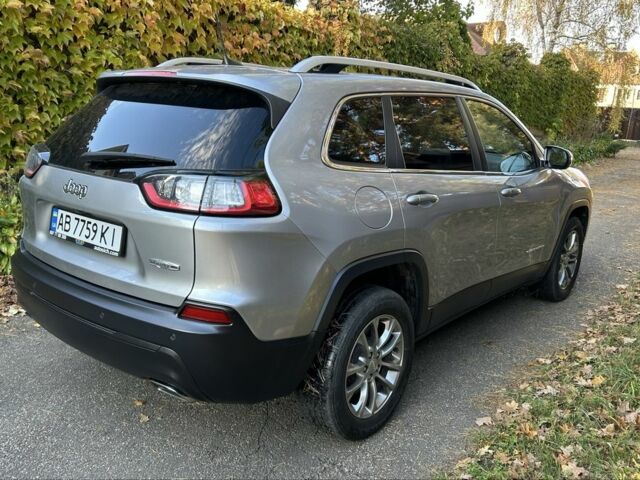 Серый Джип Чероки, объемом двигателя 3.2 л и пробегом 38 тыс. км за 19300 $, фото 2 на Automoto.ua