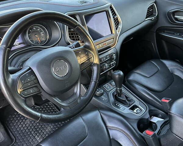 Сірий Джип Cherokee, об'ємом двигуна 3.24 л та пробігом 111 тис. км за 19700 $, фото 17 на Automoto.ua