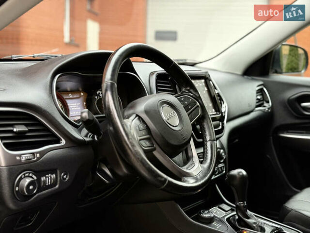 Сірий Джип Cherokee, об'ємом двигуна 3.24 л та пробігом 104 тис. км за 17200 $, фото 35 на Automoto.ua