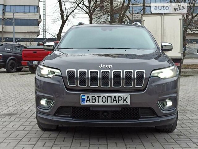 Сірий Джип Cherokee, об'ємом двигуна 3.24 л та пробігом 65 тис. км за 25400 $, фото 3 на Automoto.ua