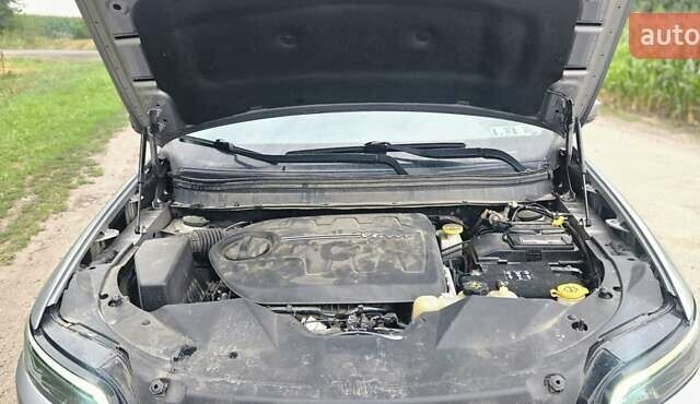 Серый Джип Чероки, объемом двигателя 3.24 л и пробегом 85 тыс. км за 19200 $, фото 14 на Automoto.ua