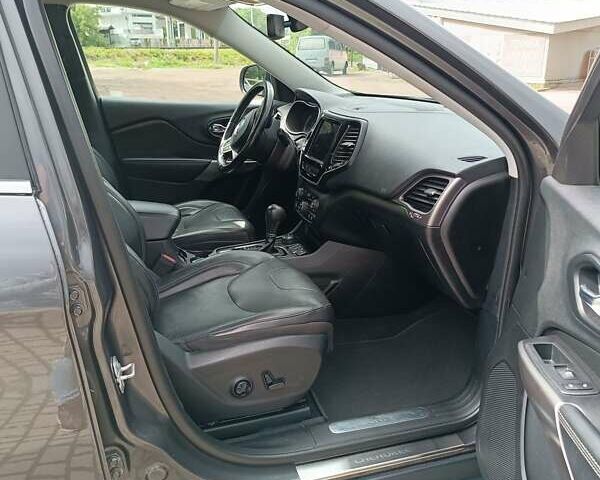 Сірий Джип Cherokee, об'ємом двигуна 3.2 л та пробігом 158 тис. км за 20500 $, фото 14 на Automoto.ua