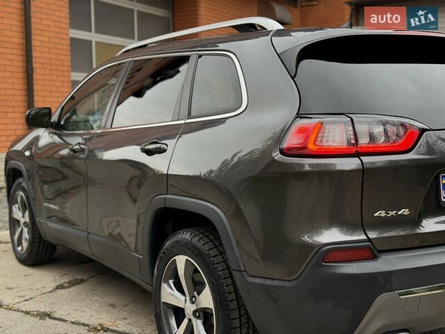 Сірий Джип Cherokee, об'ємом двигуна 3.24 л та пробігом 104 тис. км за 17200 $, фото 23 на Automoto.ua