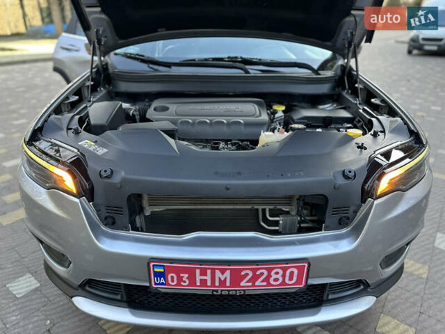 Серый Джип Чероки, объемом двигателя 2.4 л и пробегом 165 тыс. км за 15699 $, фото 260 на Automoto.ua