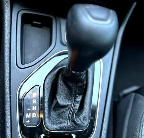 Серый Джип Чероки, объемом двигателя 2.36 л и пробегом 149 тыс. км за 16000 $, фото 16 на Automoto.ua