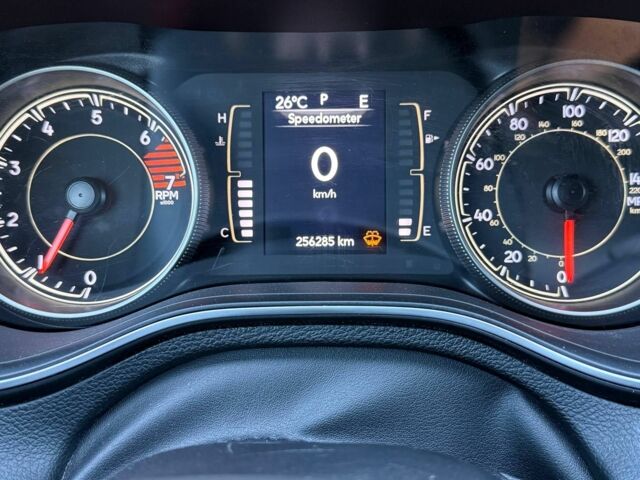 Серый Джип Чероки, объемом двигателя 2.4 л и пробегом 256 тыс. км за 13700 $, фото 15 на Automoto.ua