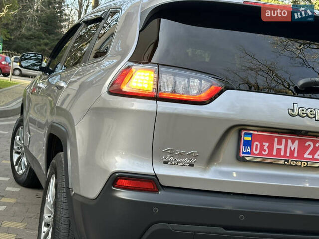 Серый Джип Чероки, объемом двигателя 2.4 л и пробегом 165 тыс. км за 15699 $, фото 106 на Automoto.ua