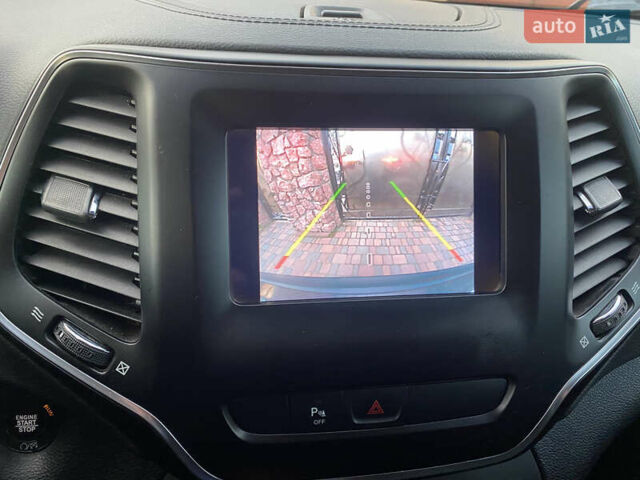 Серый Джип Чероки, объемом двигателя 2.36 л и пробегом 138 тыс. км за 15300 $, фото 13 на Automoto.ua