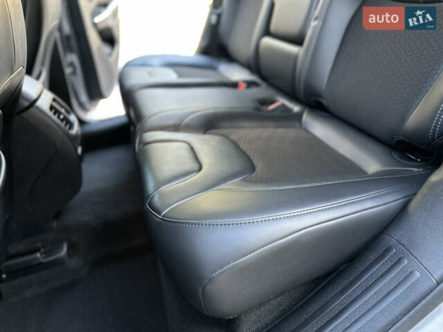 Серый Джип Чероки, объемом двигателя 2.4 л и пробегом 165 тыс. км за 15699 $, фото 245 на Automoto.ua