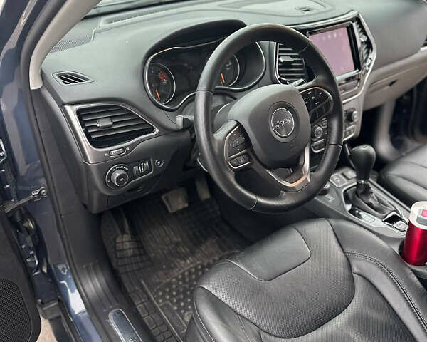 Серый Джип Чероки, объемом двигателя 3.24 л и пробегом 28 тыс. км за 20900 $, фото 8 на Automoto.ua